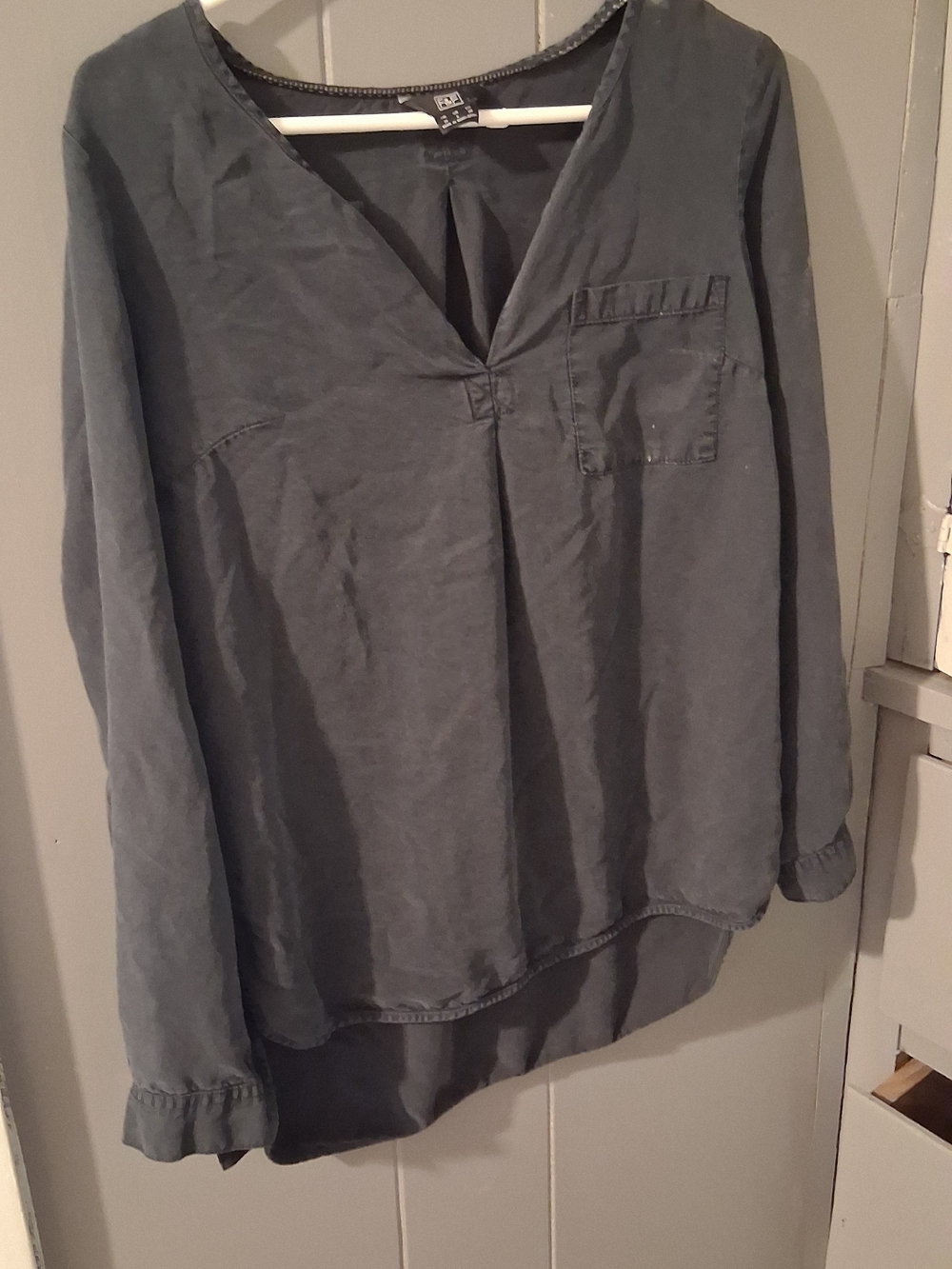 F&F Slate Gray V-Neck Long Sleeve Top